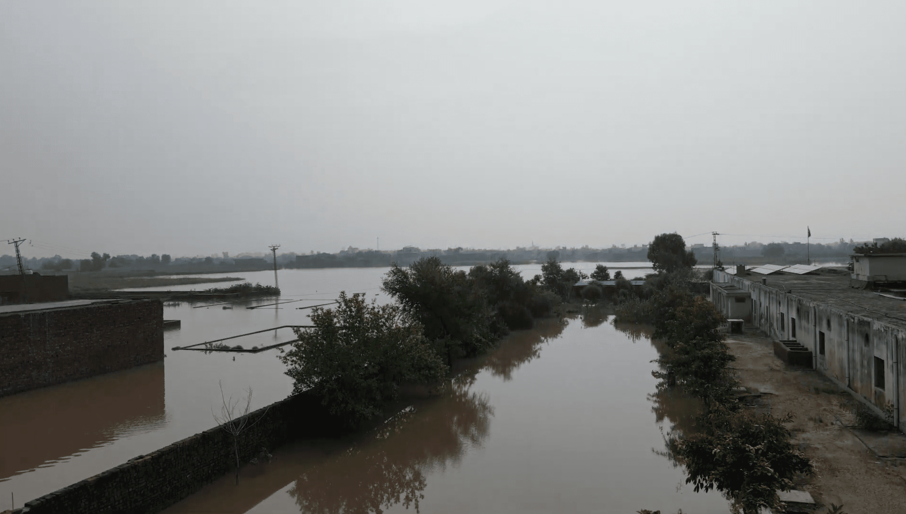 On-ground documentation of the flood emergency