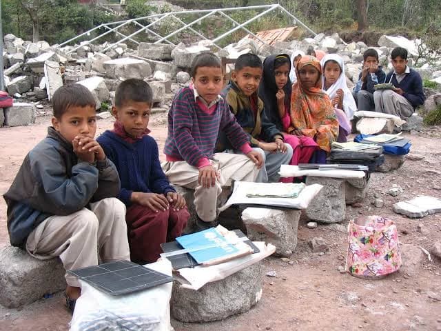 تعلیم کا حق — ہر بچے کے لیے